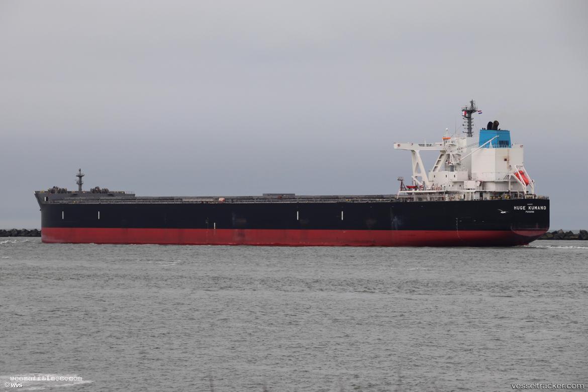 Huge-Kumano - Bulk Carrier vessel registered in Panama