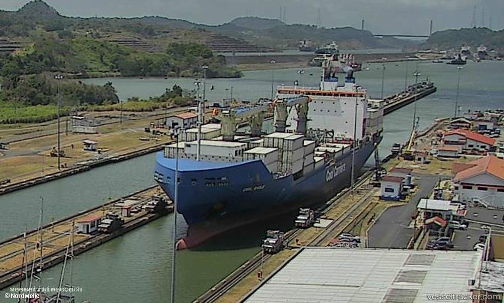 Cool-Eagle - Refrigerated Cargo Ship vessel registered in Panama