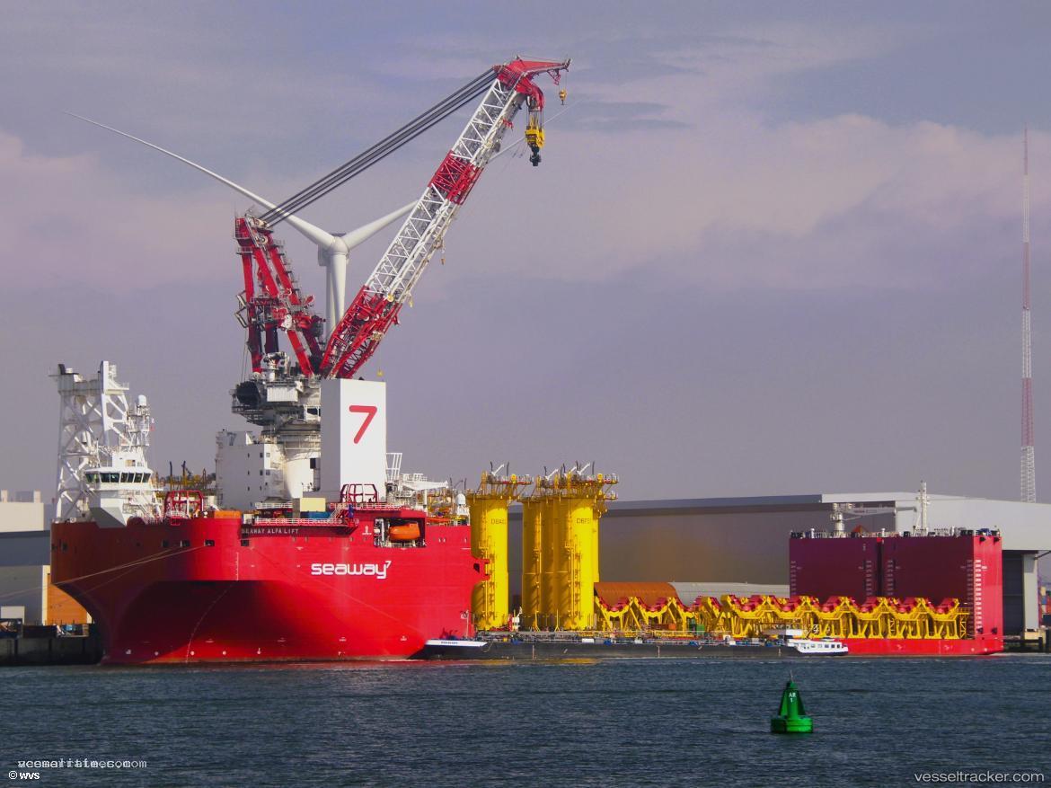 Seaway-Alfa-Lift - Heavy Load Carrier vessel registered in Cyprus