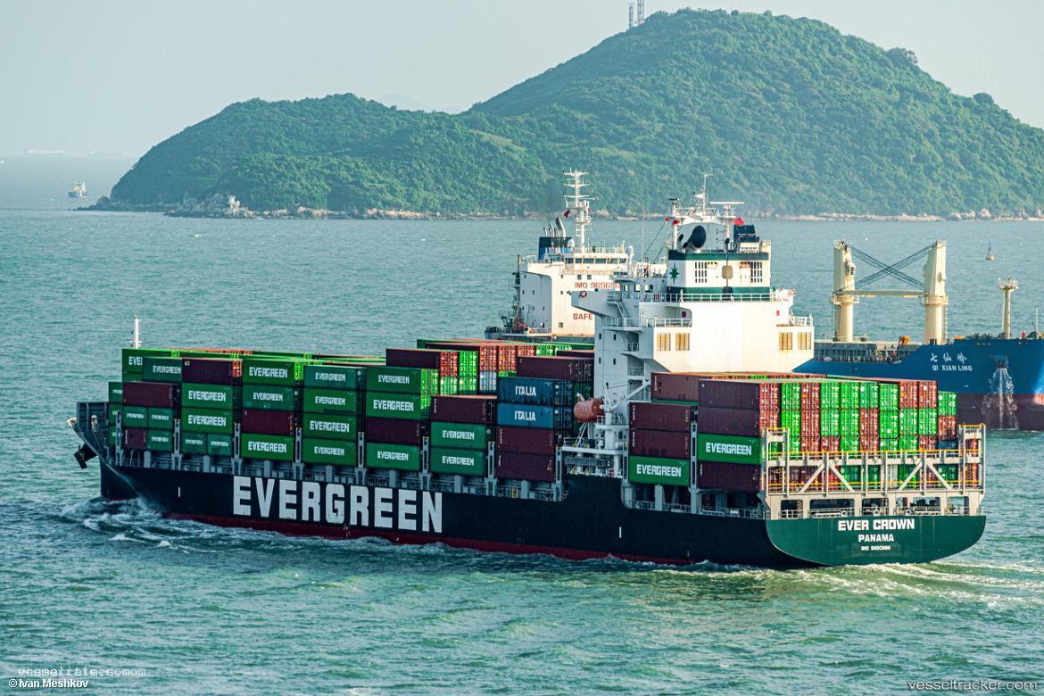 Ever-Crown - Container Ship vessel registered in Panama