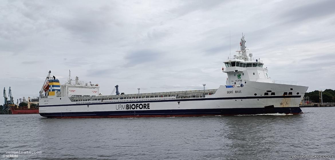 Bore-Wave - Ro Ro Cargo Ship vessel registered in Netherlands