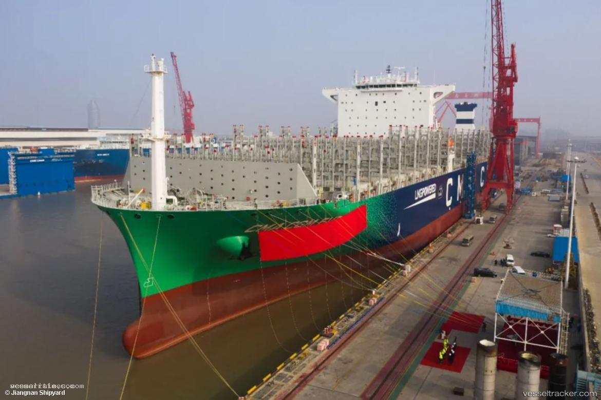Cma-Cgm-Everglade - Container Ship vessel registered in France
