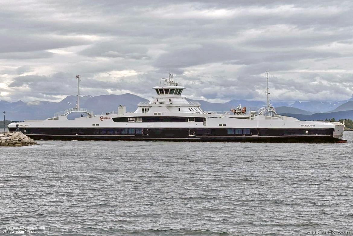 Tomrefjord - Passenger Ro Ro Cargo Ship vessel registered in Norway