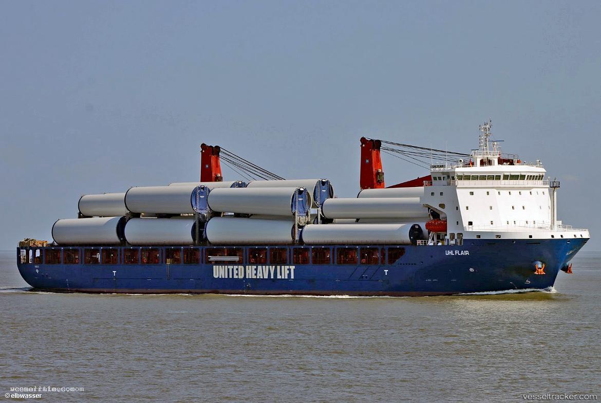 Uhl-Flair - Heavy Load Carrier vessel registered in Portugal
