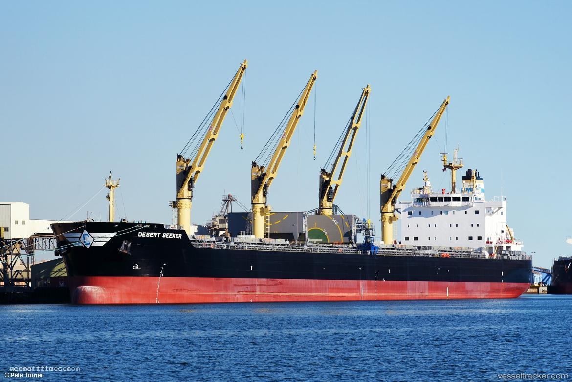 Desert-Seeker - Bulk Carrier vessel registered in Marshall Islands