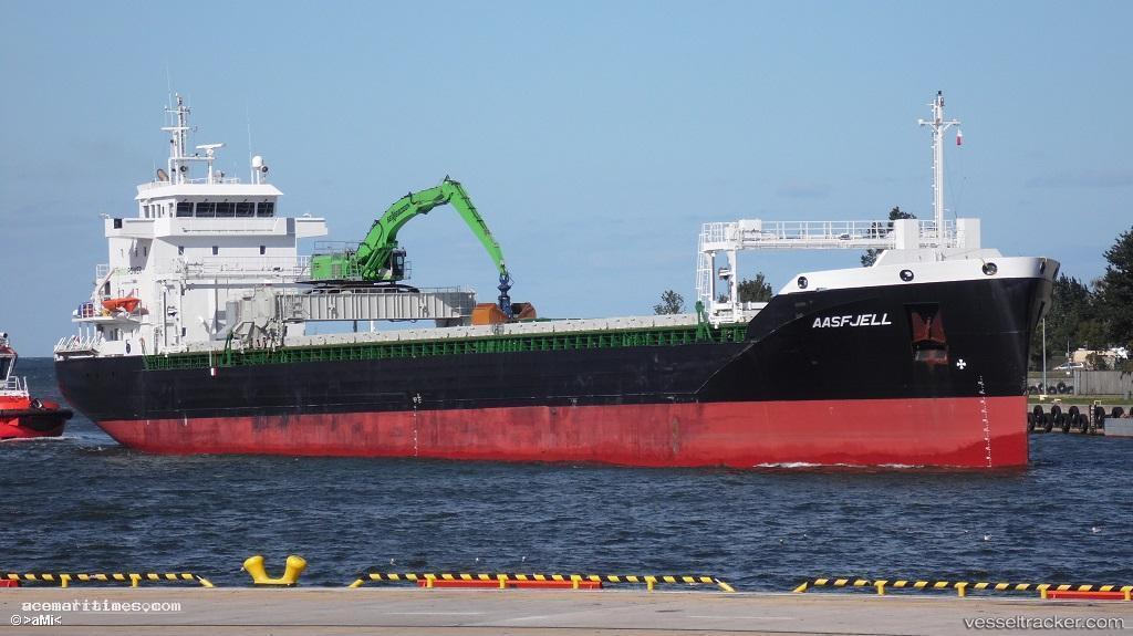 Aasfjell - Aggregates Carrier vessel registered in Cyprus