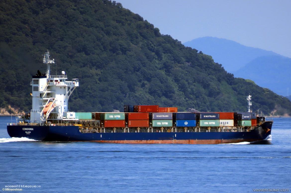 Consignia - Container Ship vessel registered in Marshall Islands