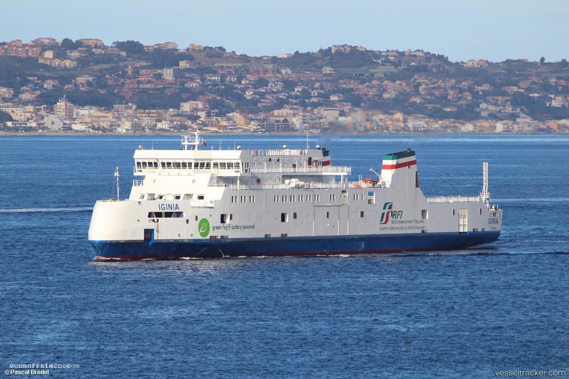 Iginia - Passenger Ro Ro Cargo Ship vessel registered in Italy