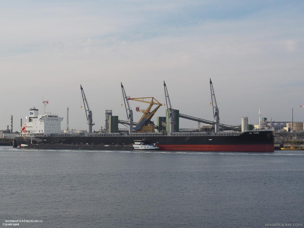 Cl-Tomo - Bulk Carrier vessel registered in Panama