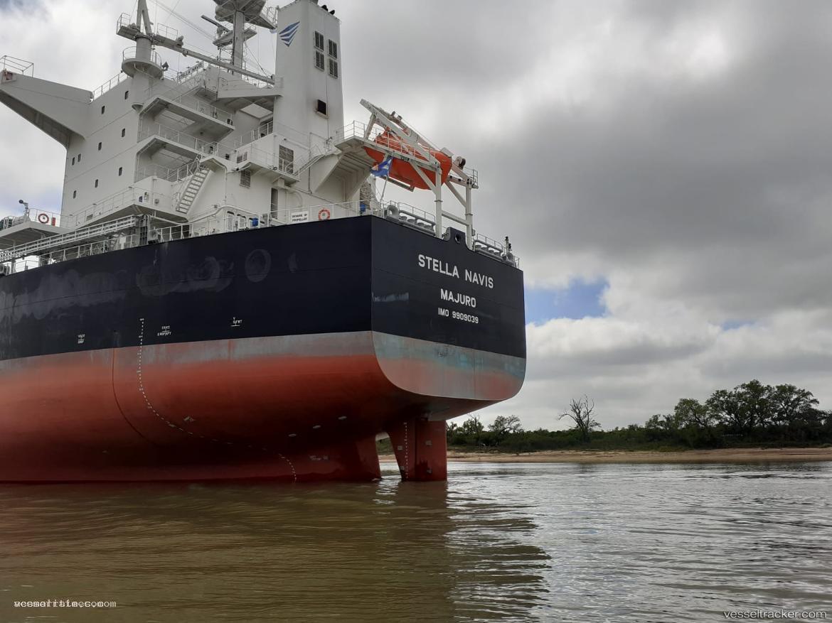 Stella-Navis - Bulk Carrier vessel registered in Marshall Islands