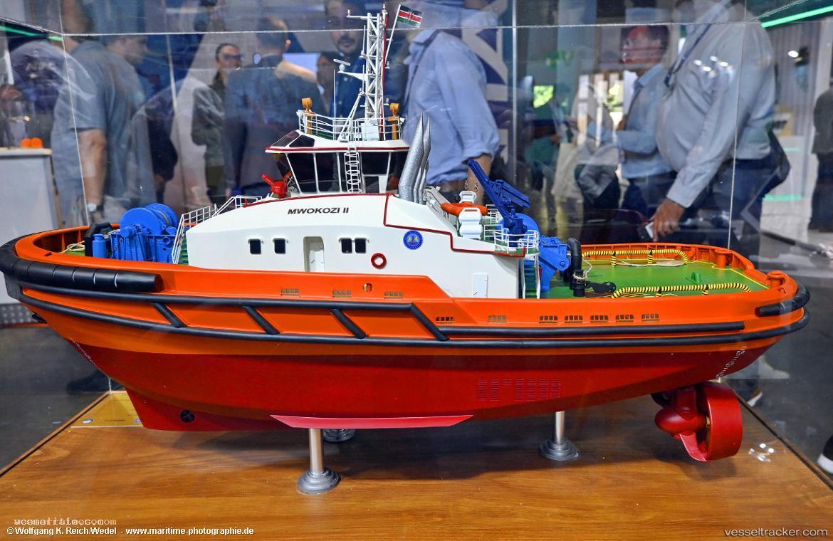 Mwokozi-Ii - [tug.salvage_tug]