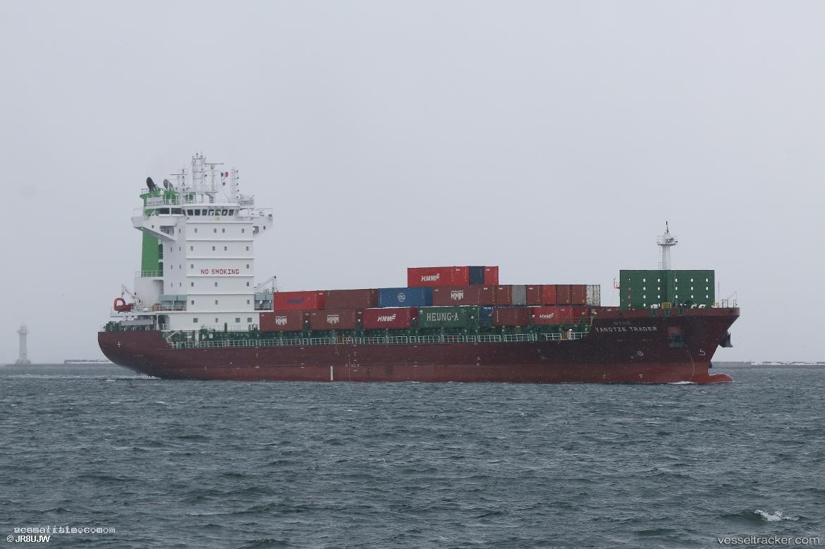 Yangtze-Trader - Container Ship vessel registered in China