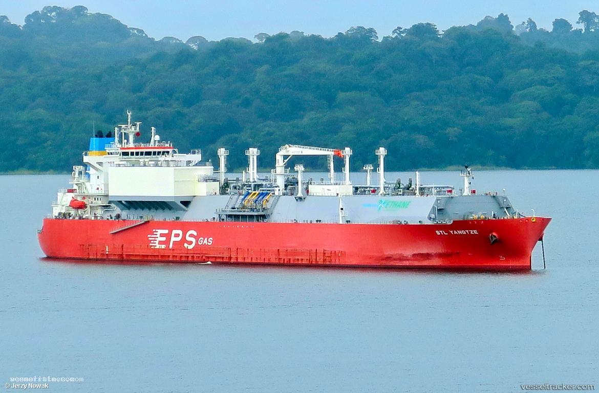 Stl-Yangtze - Lpg Tanker vessel registered in Liberia