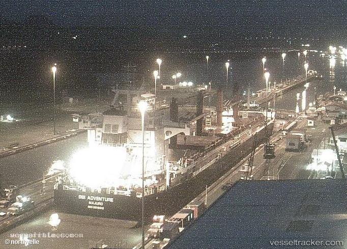 Ssi-Adventure - Bulk Carrier vessel registered in Marshall Islands