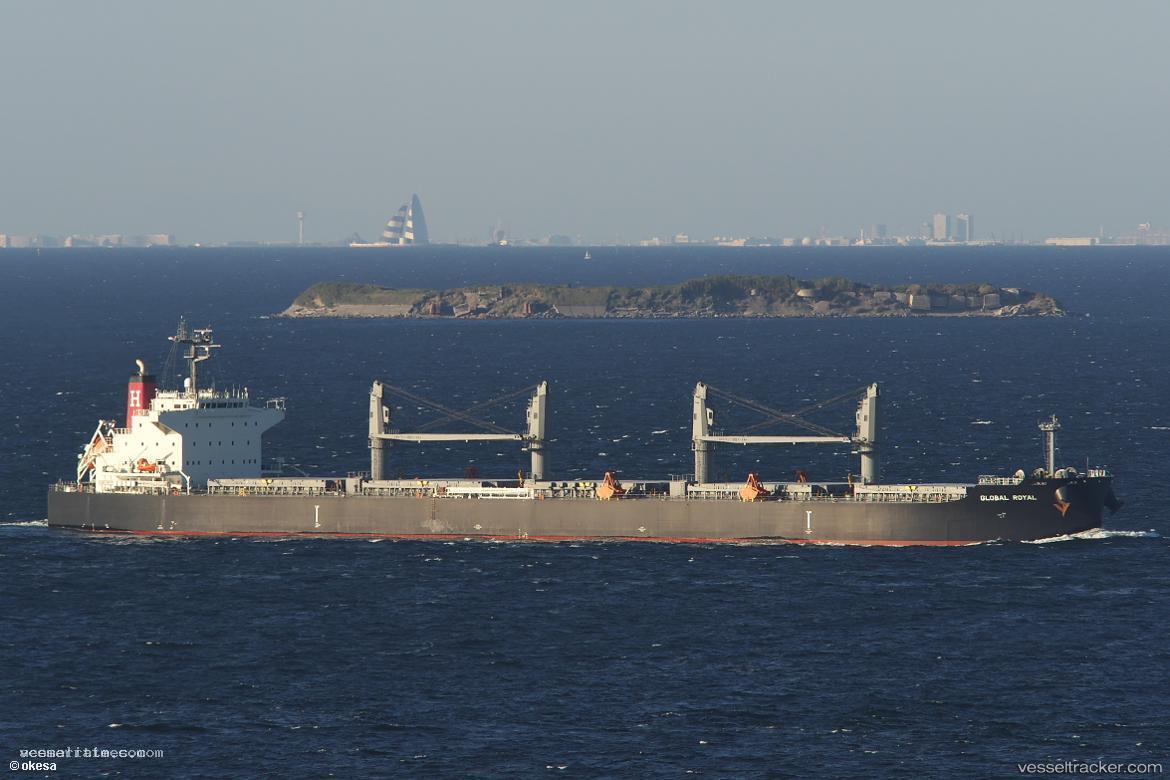 Royal - Bulk Carrier vessel registered in Panama