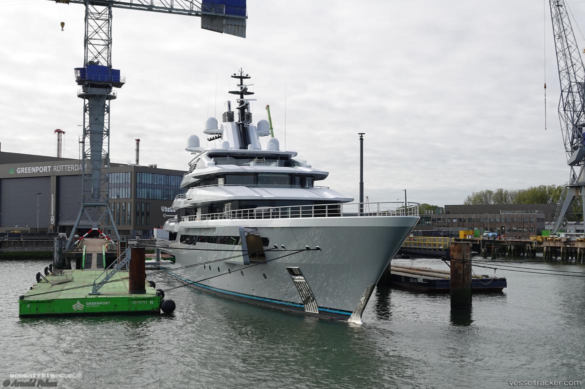Leviathan - Yacht vessel registered in Cayman Islands