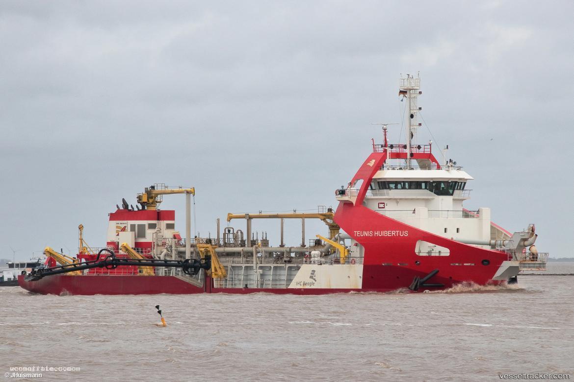 Teunis-Huibertus - Hopper Dredger vessel registered in Netherlands