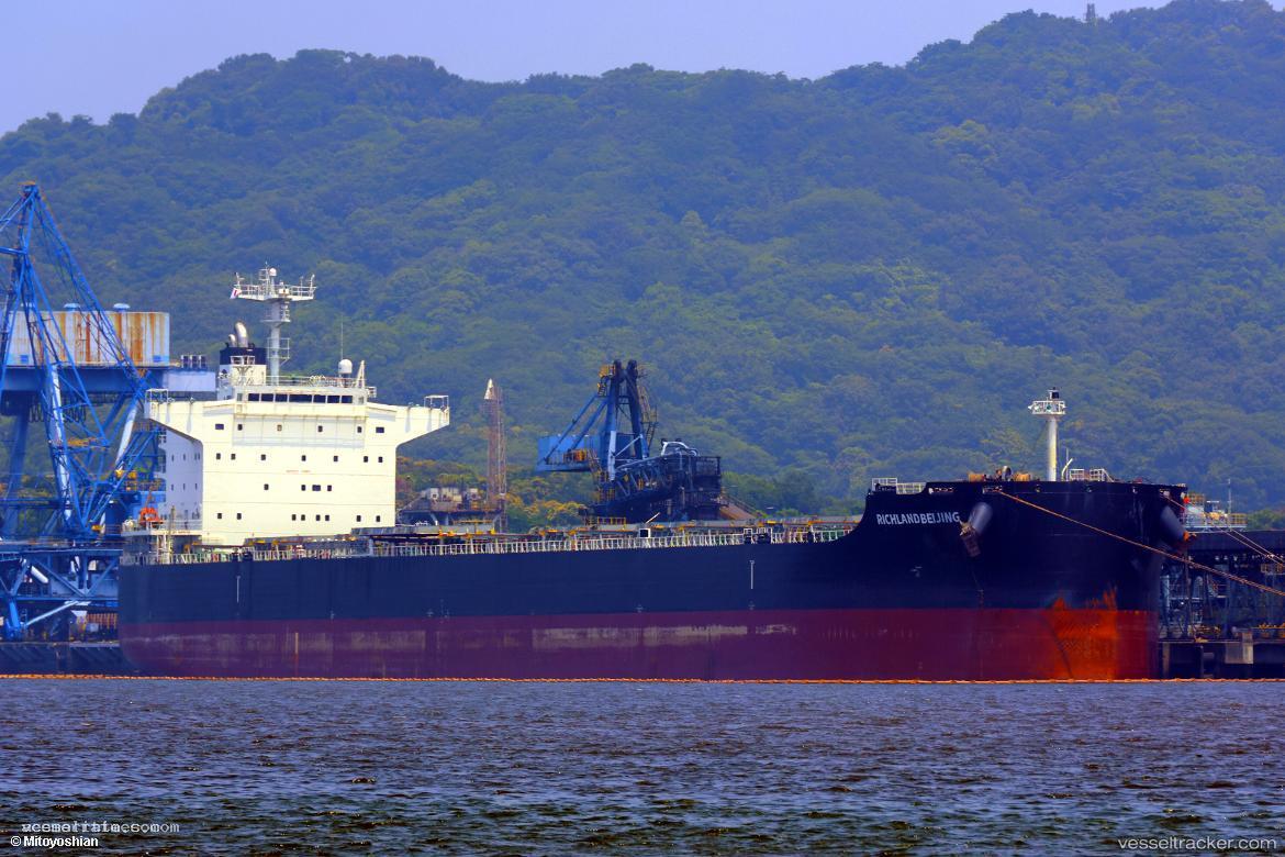 Richland-Beijing - Bulk Carrier vessel registered in Liberia