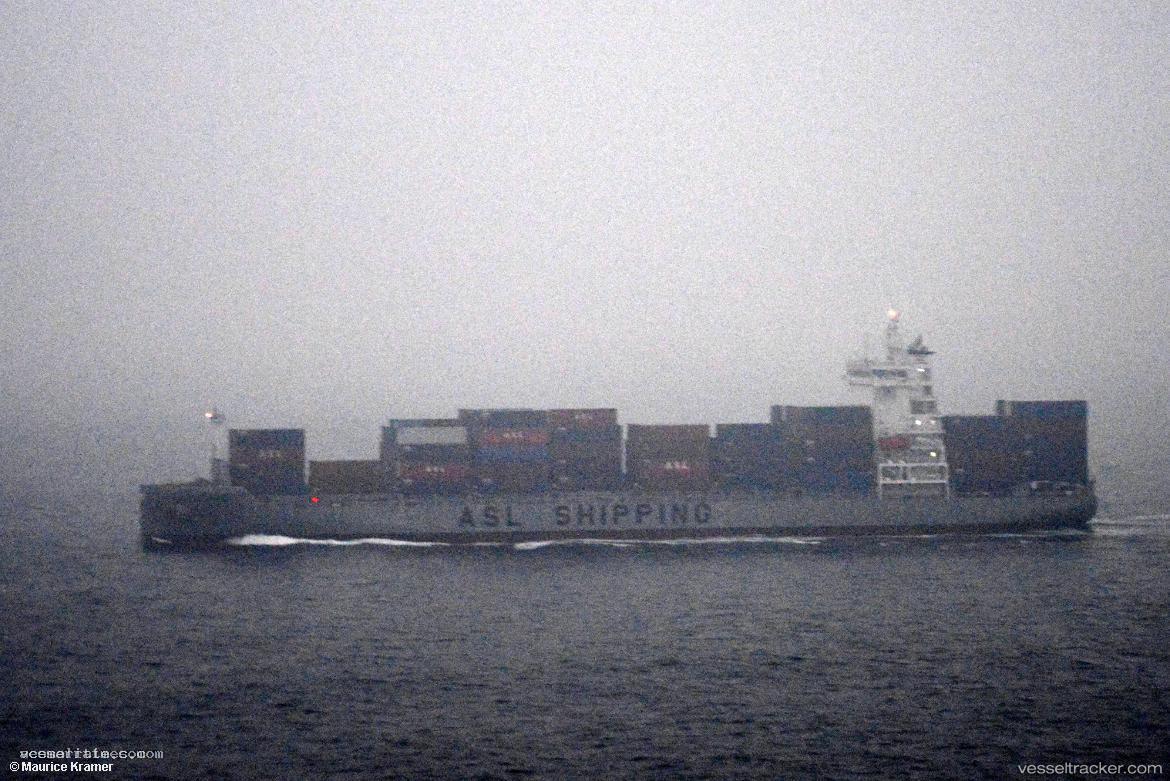 Everlasting-Harvest - Container Ship vessel registered in Marshall Islands