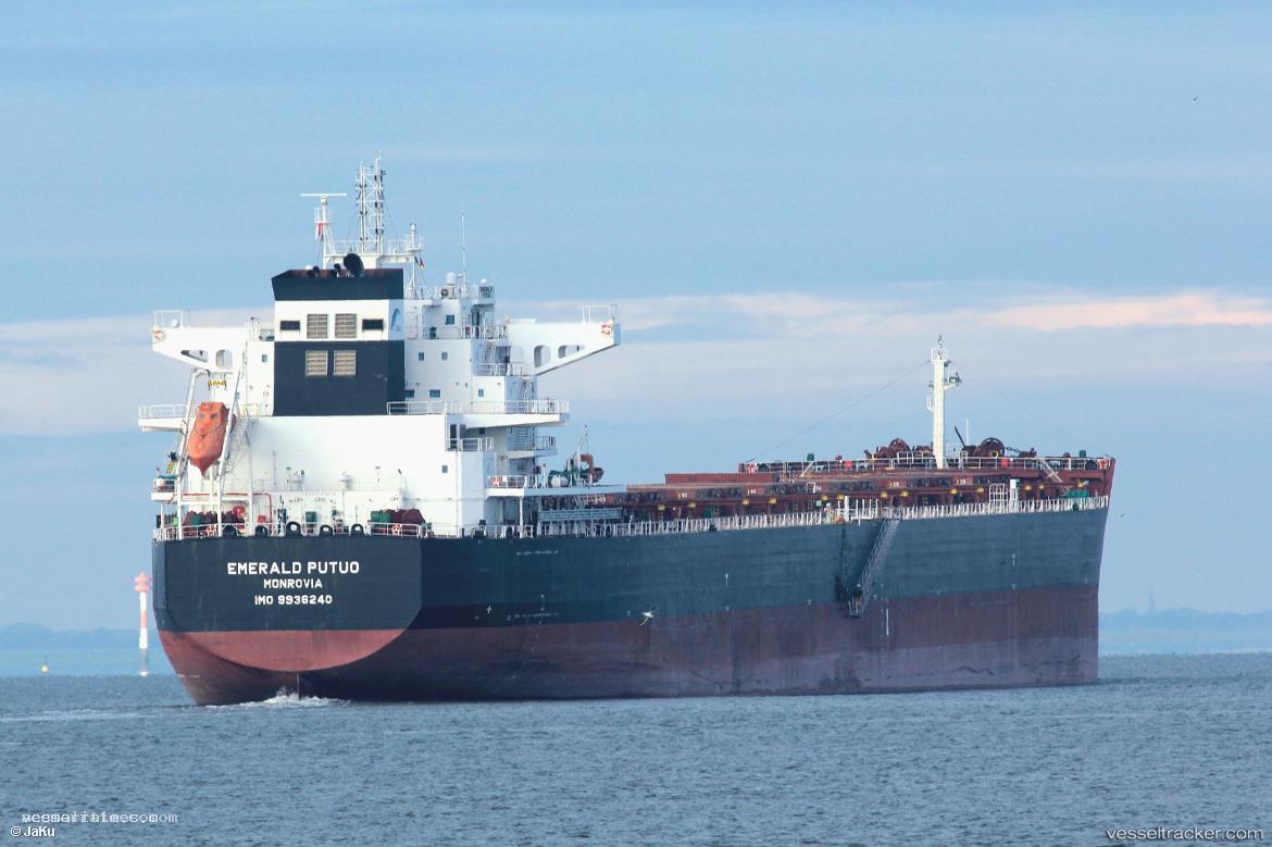 Emerald-Putuo - Bulk Carrier vessel registered in Liberia