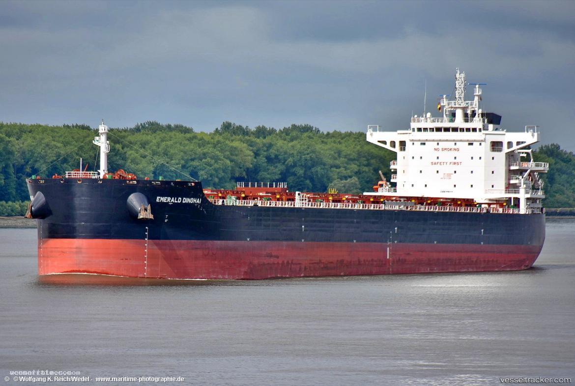 Emerald-Dinghai - Bulk Carrier vessel registered in Liberia