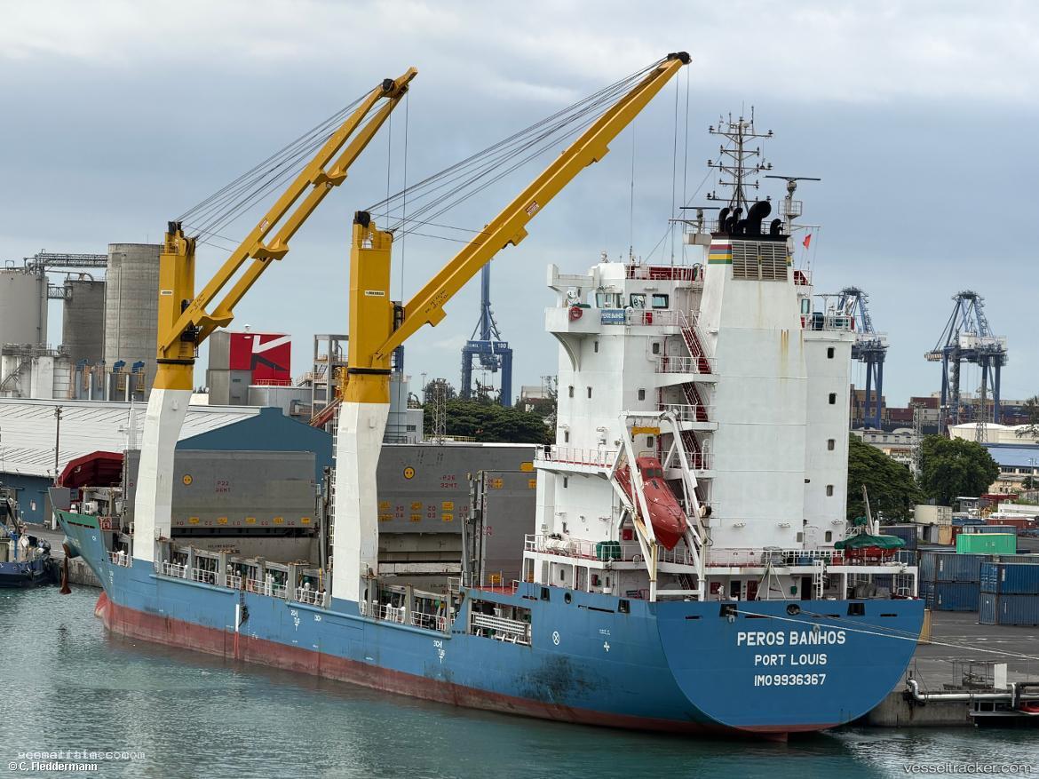 Peros-Banhos - Deck Cargo Ship vessel registered in Mauritius