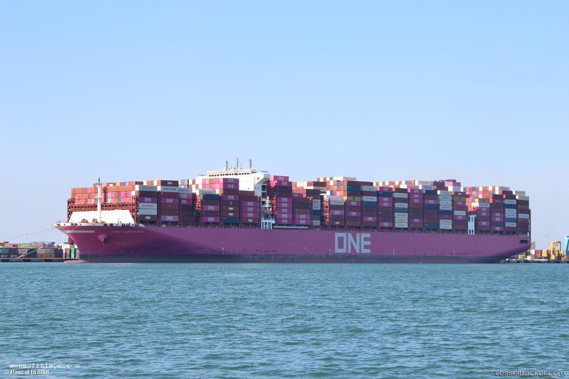 One-Fantastic - Container Ship vessel registered in Singapore