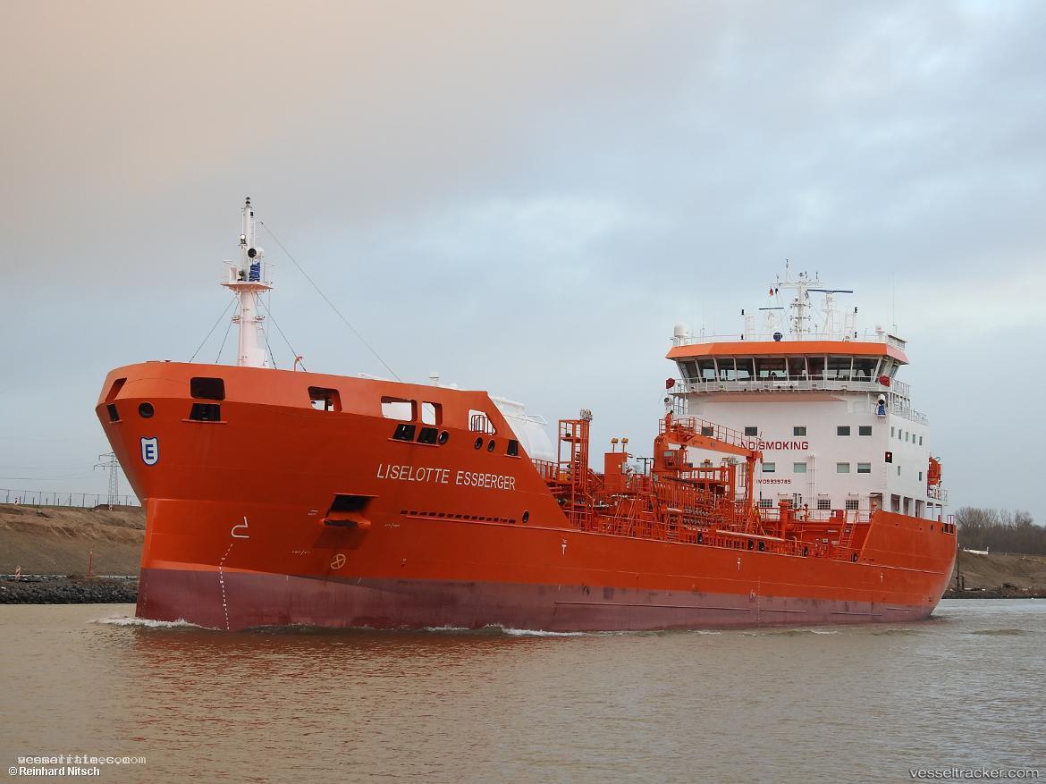 Liselotte-Essberger - Chemical Oil Products Tanker vessel registered in Portugal