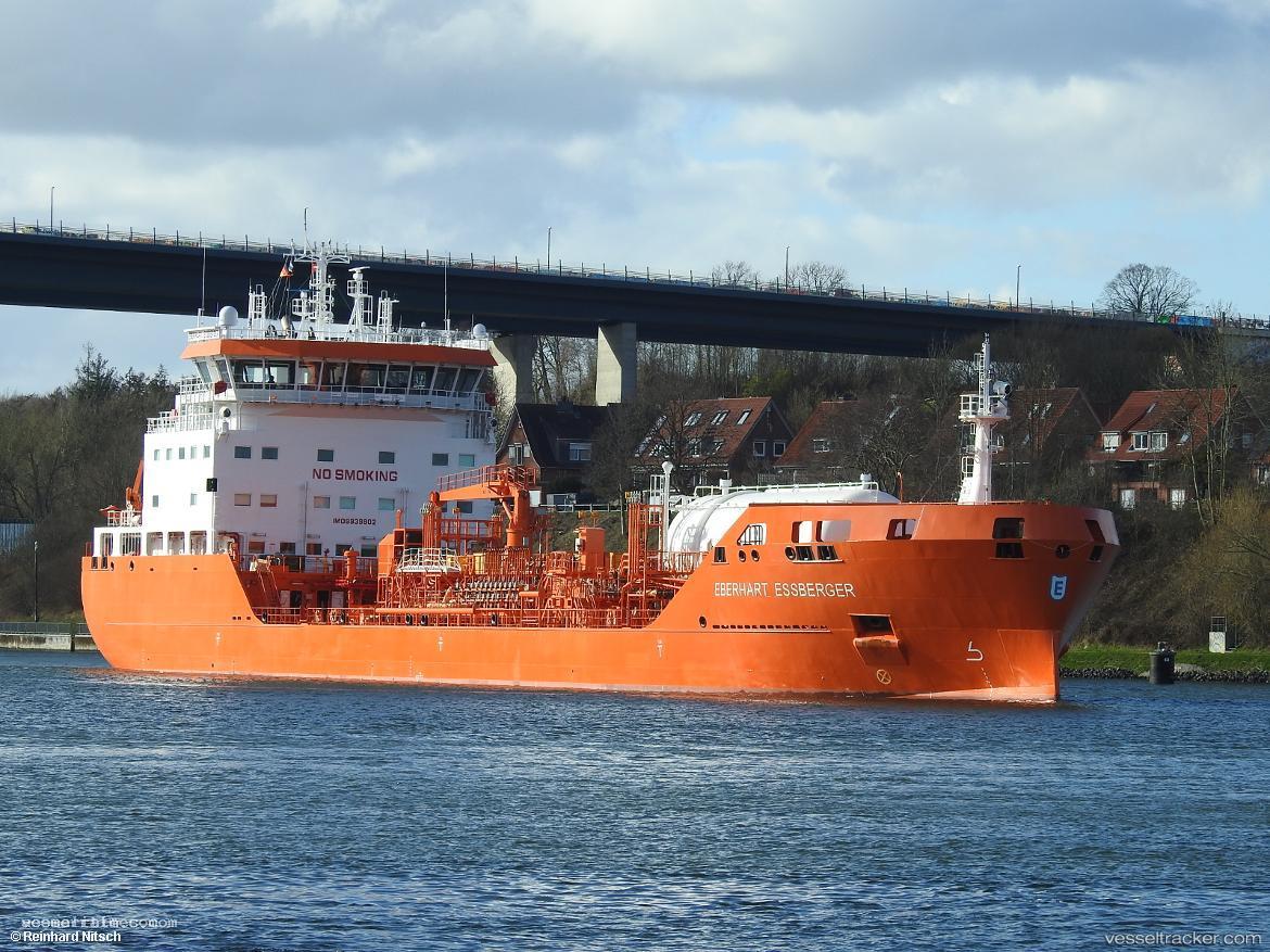 Eberhart-Essberger - Oil Products Tanker vessel registered in Portugal