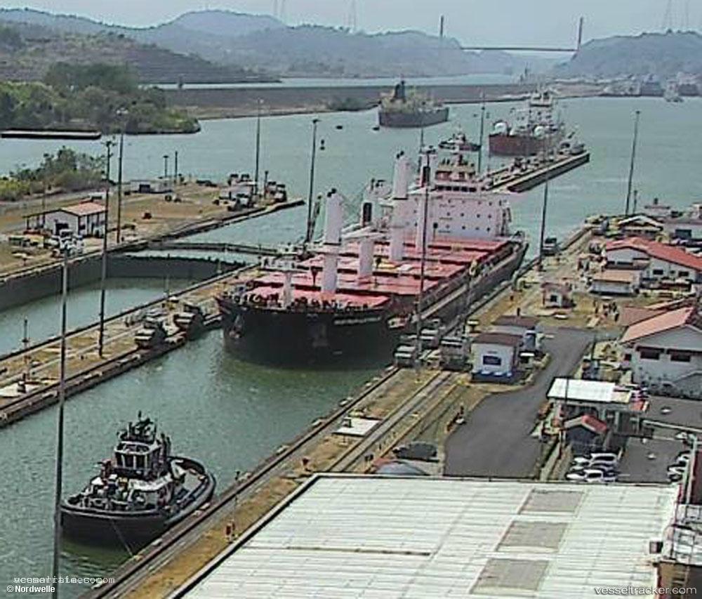 Rostrum-Australia - Bulk Carrier vessel registered in Liberia
