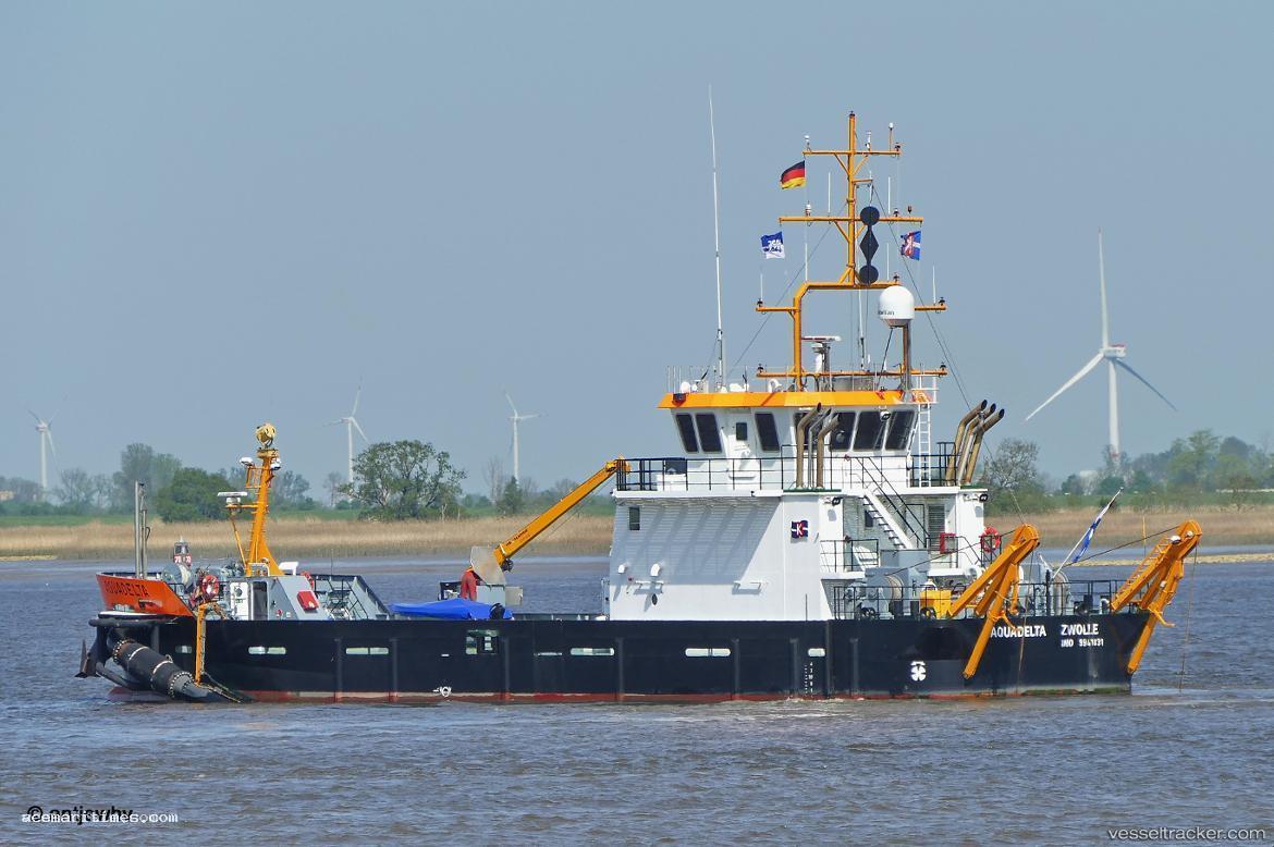 Aquadelta - Dredger vessel registered in Netherlands