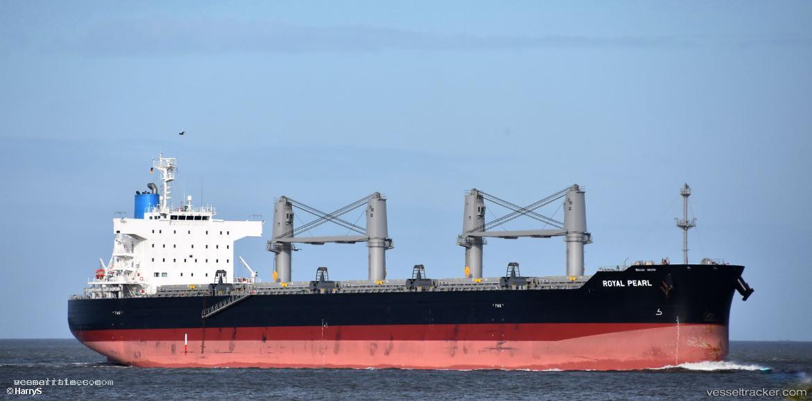 Royal-Pearl - Bulk Carrier vessel registered in Panama