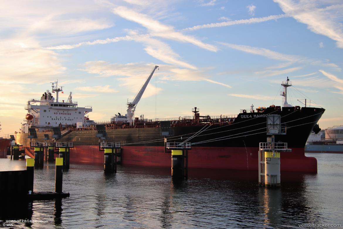 Dee4-Mahogany - Chemical Oil Products Tanker vessel registered in Liberia