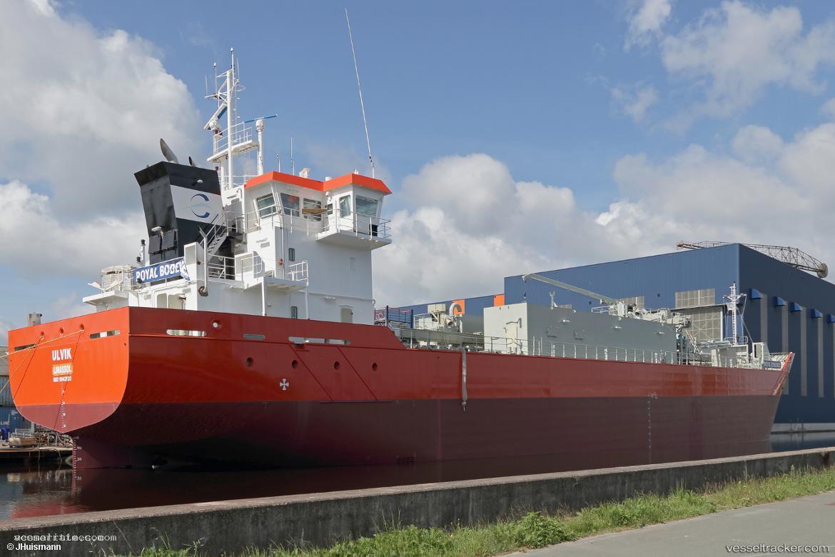 Ulvik - Cement Carrier vessel registered in Sweden