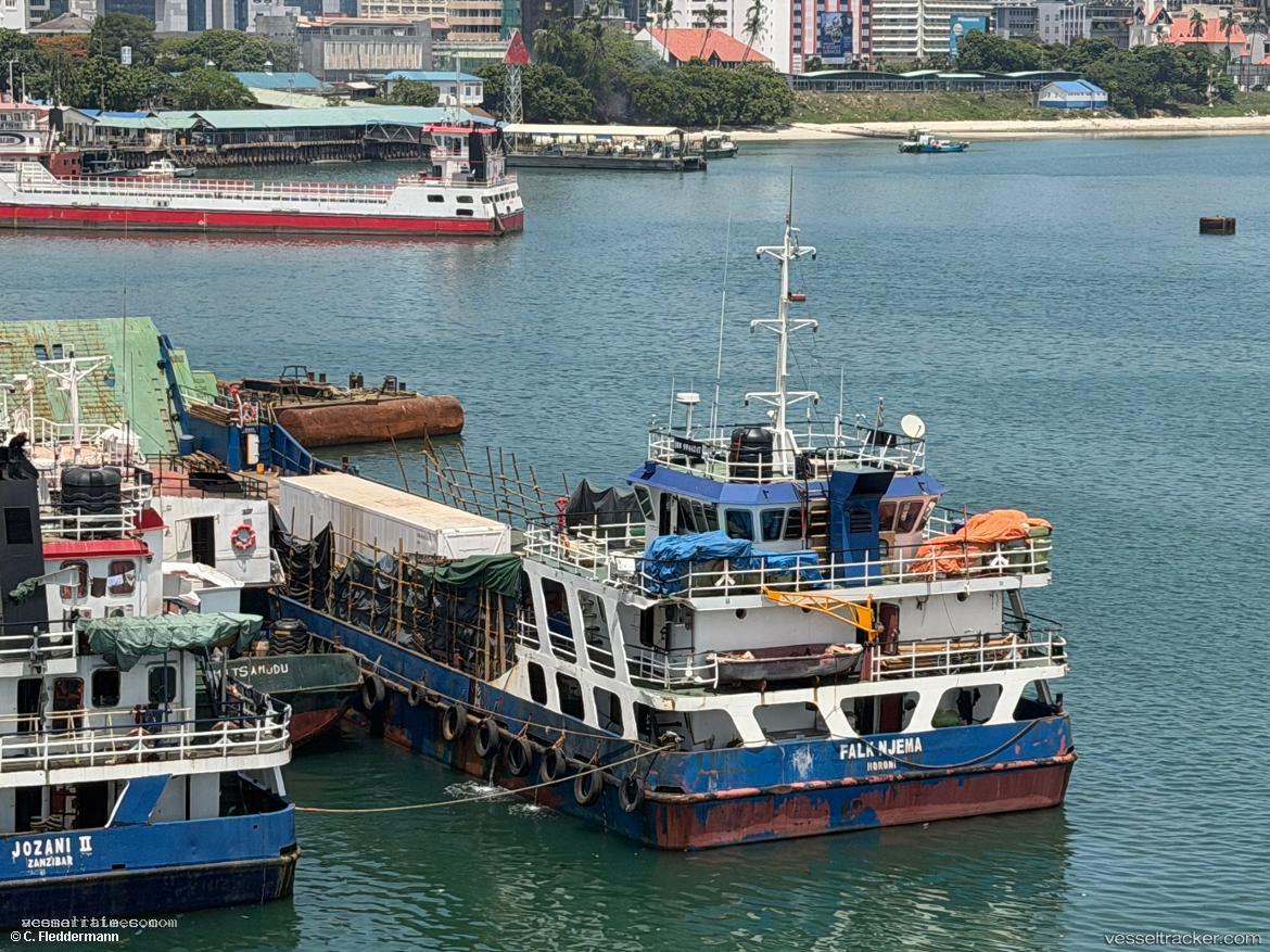 Falk-Njema - Other vessel registered in Comoros