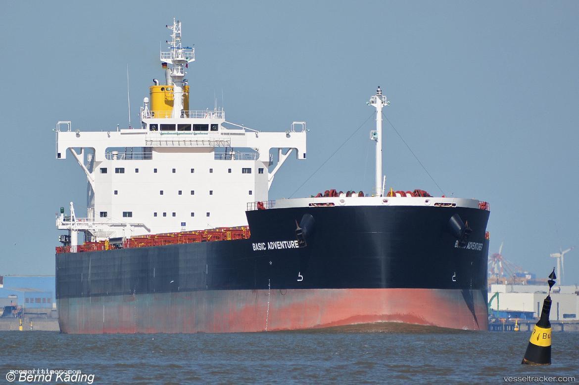 Basic-Adventurer - Bulk Carrier vessel registered in Marshall Islands