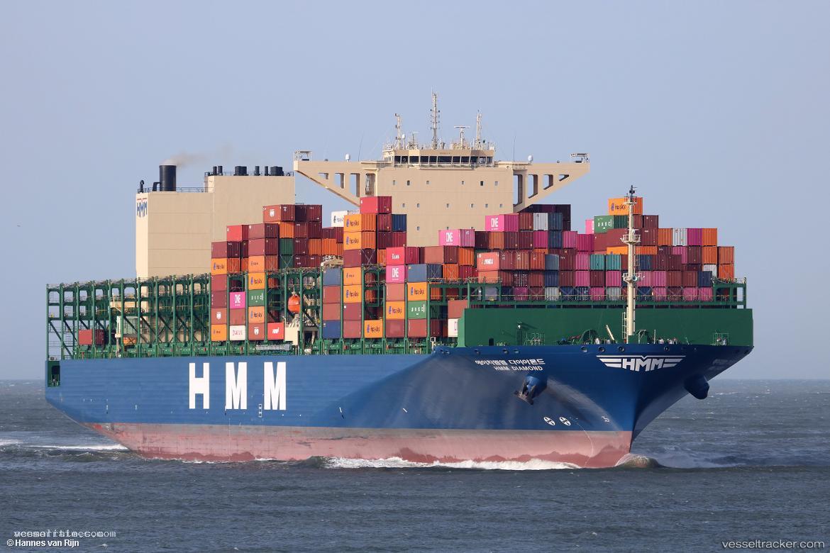 Hmm-Diamond - Container Ship vessel registered in Liberia