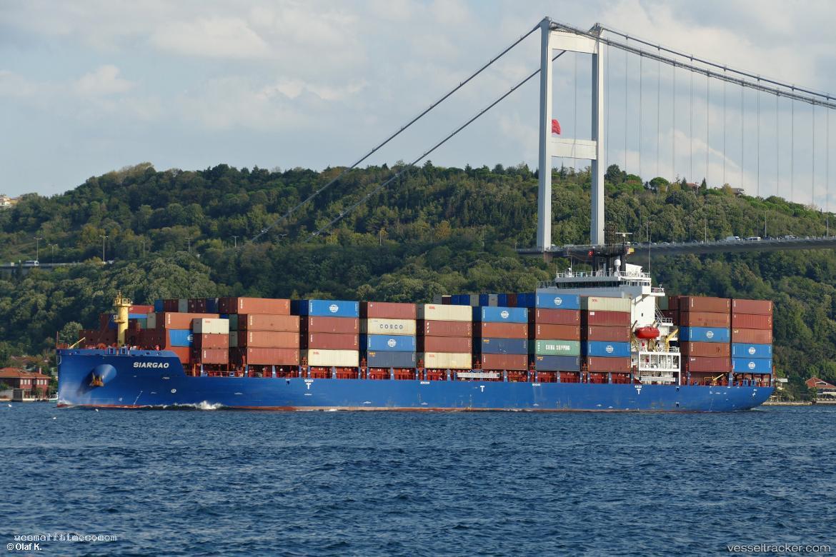 Siargao - Container Ship vessel registered in Antigua and Barbuda