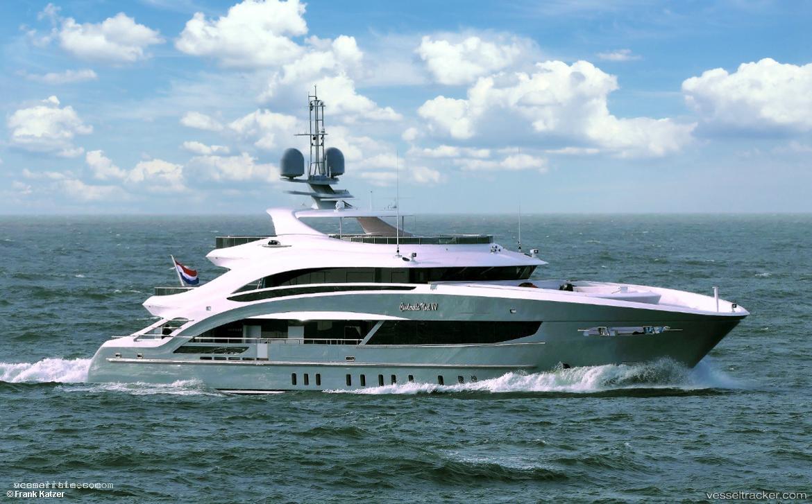 Cinderella-Noel-Iv - Sailing Vessel vessel registered in Switzerland