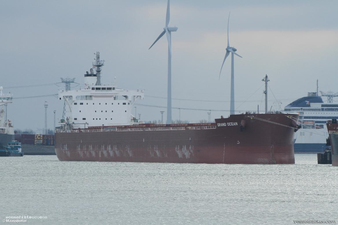 Grand-Ocean - Bulk Carrier vessel registered in Marshall Islands
