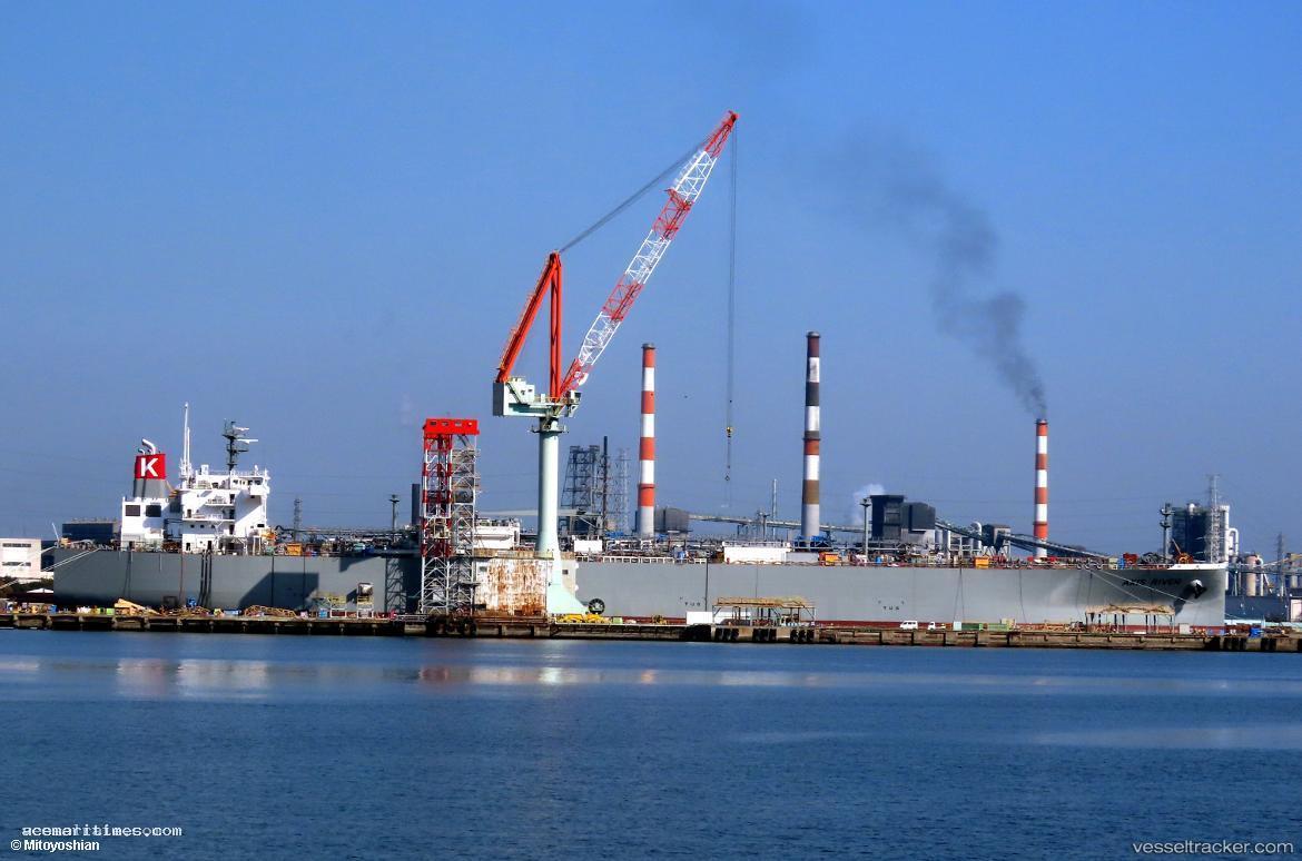 Axis-River - Lpg Tanker vessel registered in Panama