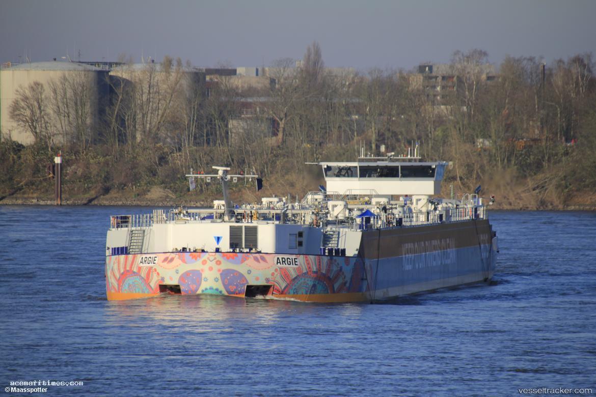 Argie - Other Tanker vessel registered in Germany
