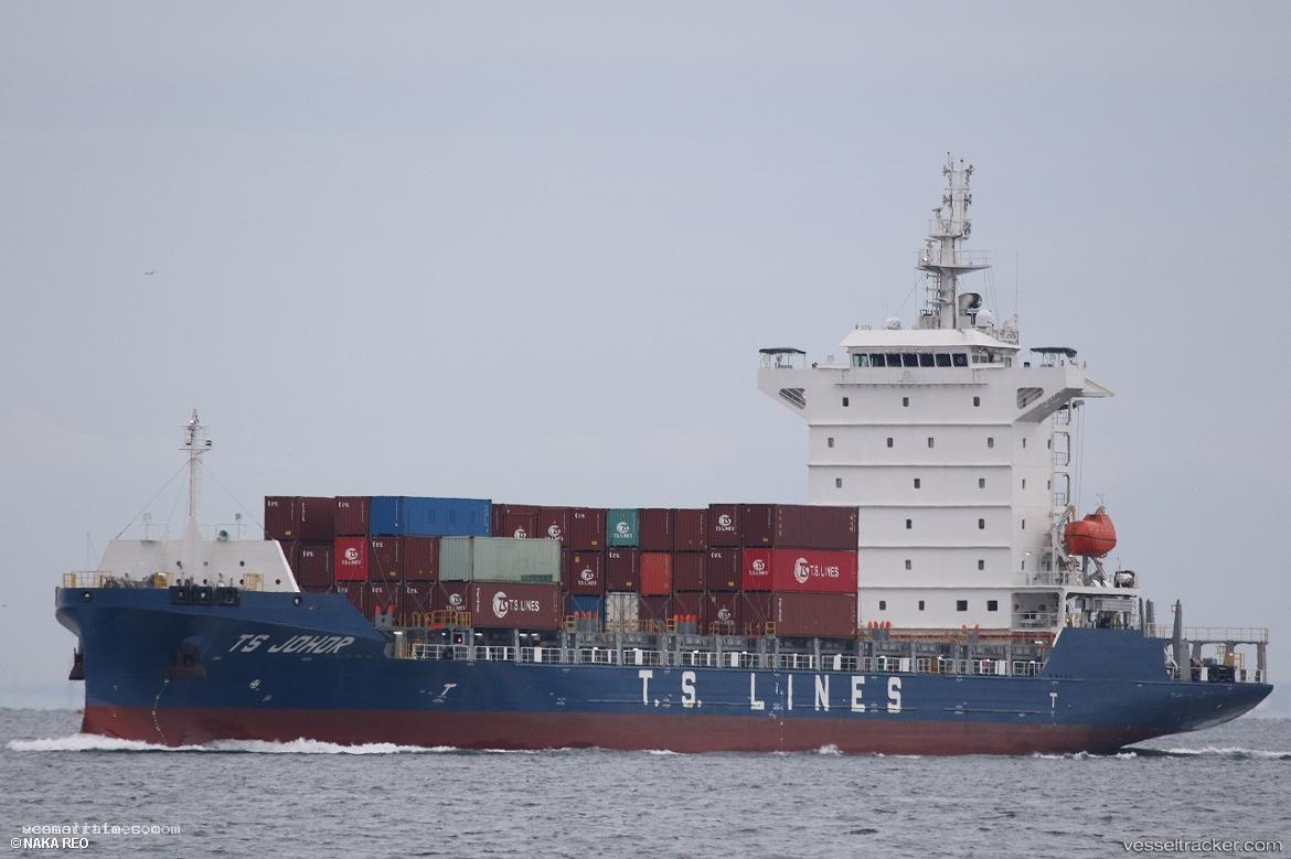 Ts-Johor - Container Ship vessel registered in Marshall Islands