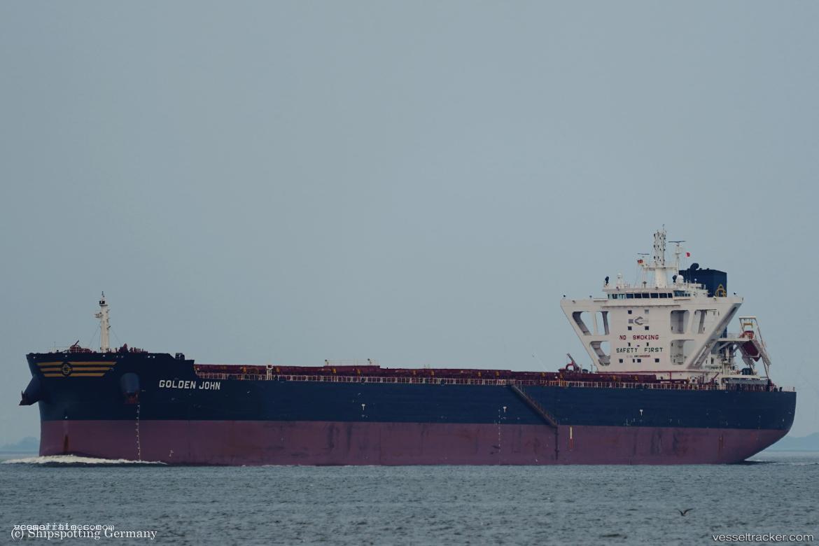 Golden-John - Bulk Carrier vessel registered in Marshall Islands