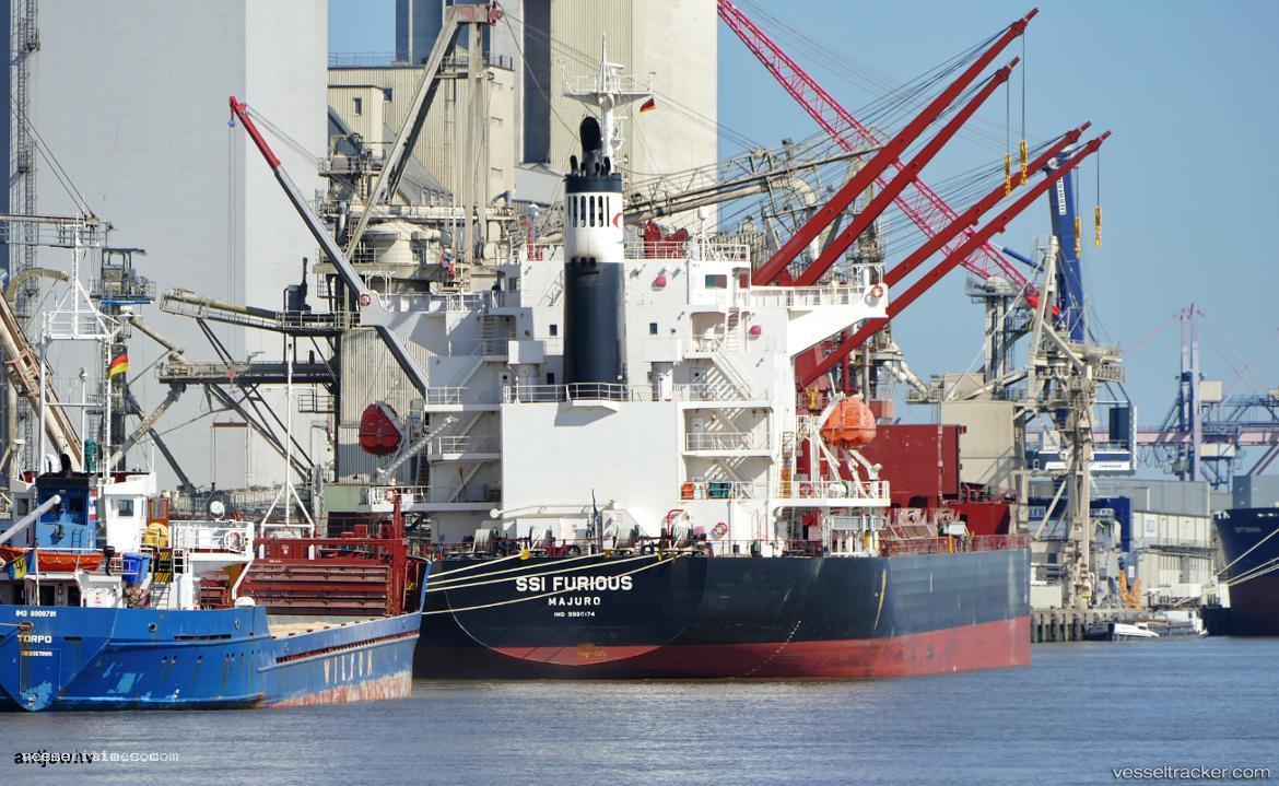 Ssi-Furious - Bulk Carrier vessel registered in Marshall Islands