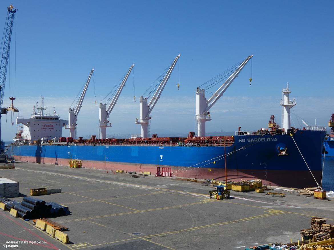 Hg-Barcelona - Bulk Carrier vessel registered in Liberia