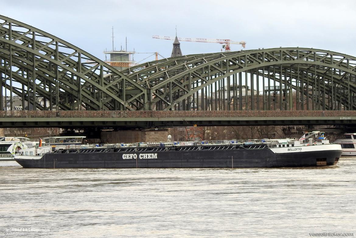 Bellotto - Other Tanker vessel registered in Germany