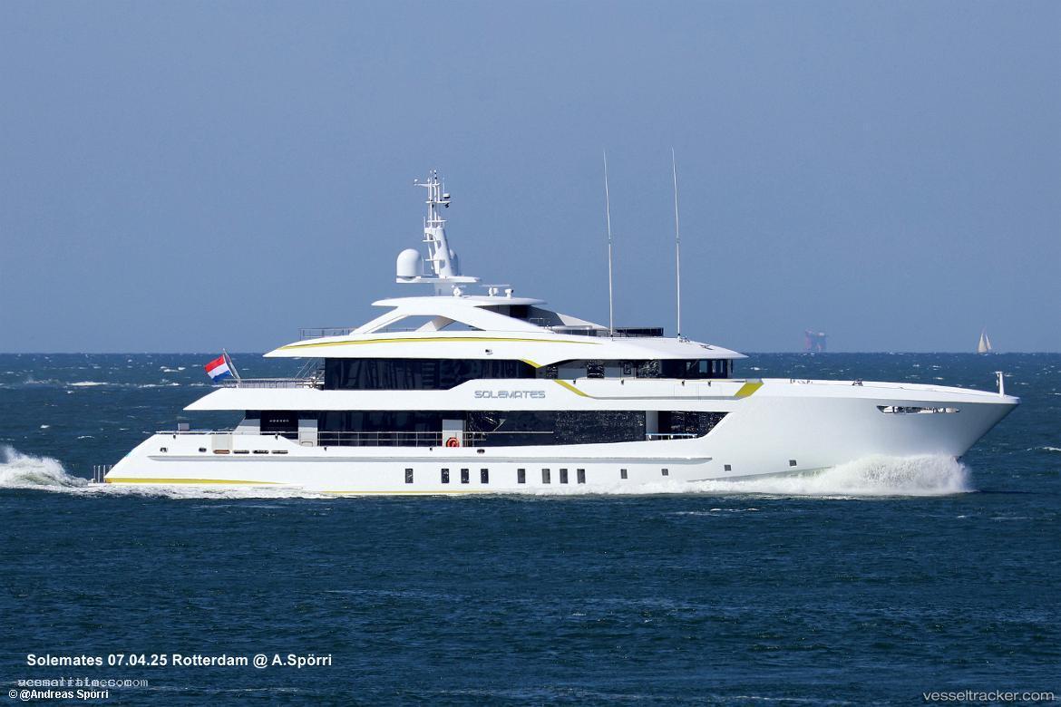 Solemates - Yacht vessel registered in Cayman Islands