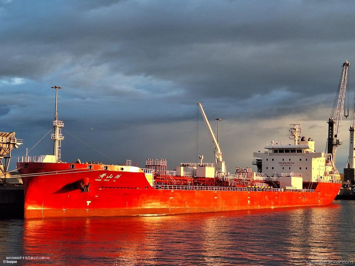 Huang-Shan-16 - Chemical Oil Products Tanker vessel registered in China