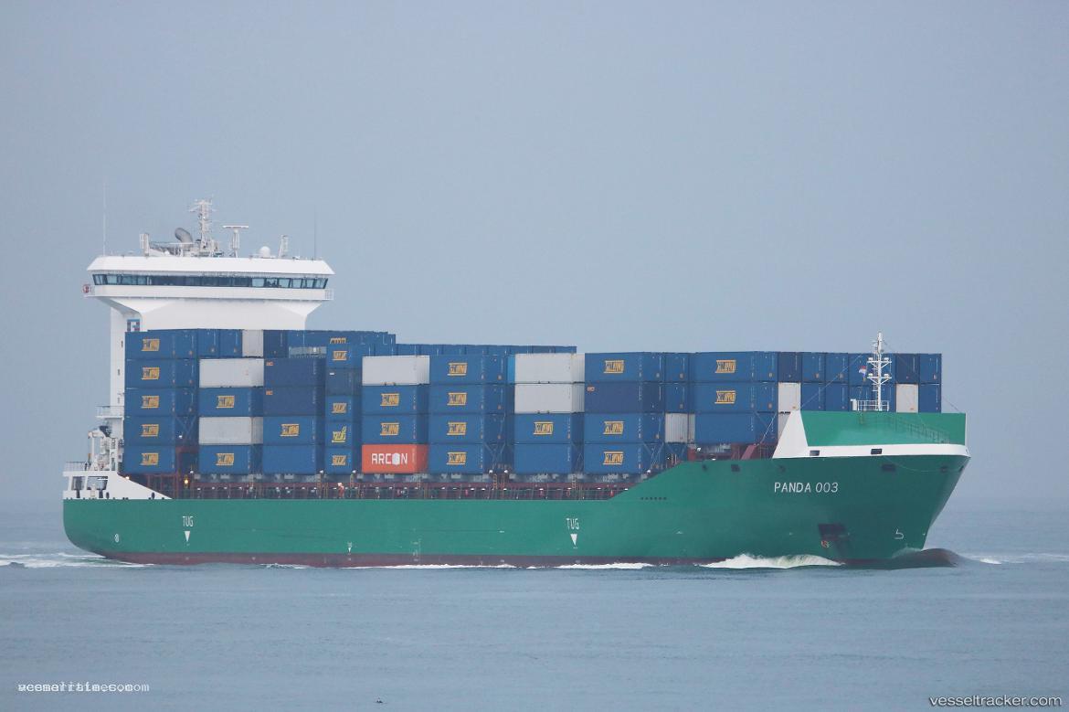 Panda-003 - Container Ship vessel registered in Portugal